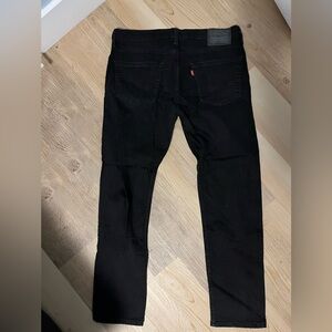 Levi's Women's Black Straight Leg Jeans